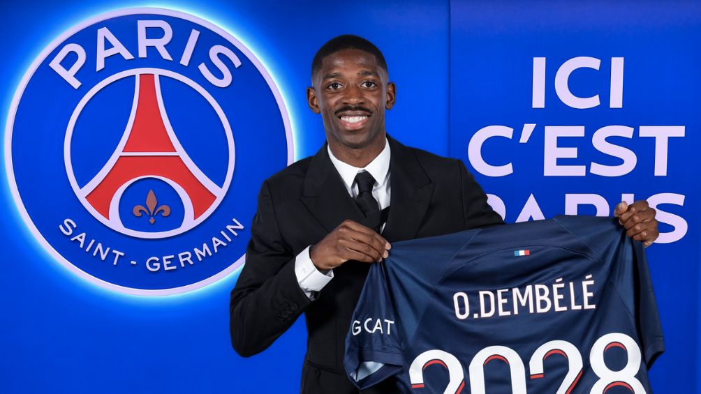 Dembélé durante su presentación con el PSG