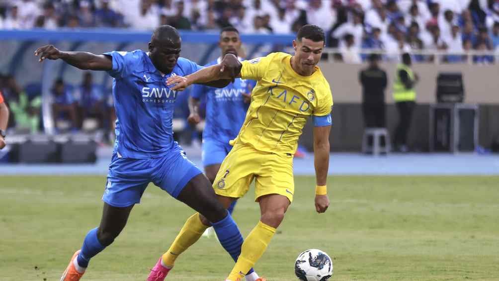 Ronaldo anotó los dos goles de su equipo