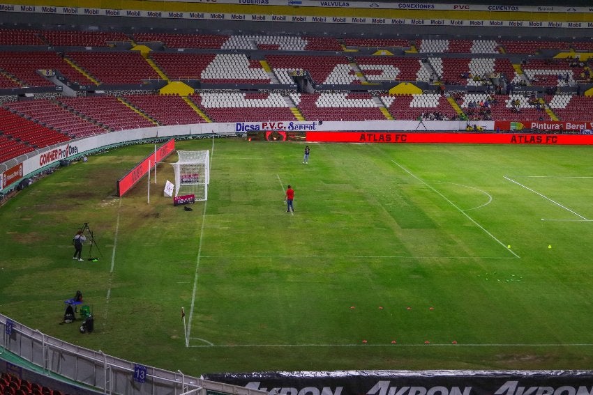 Cancha del Jalisco tras la lluvia