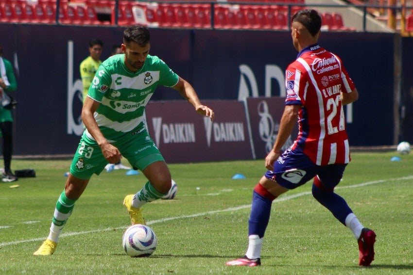 Santos ante San Luis en partido de preparación