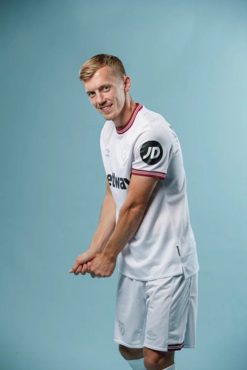 James Ward-Prowse en su presentación con West Ham