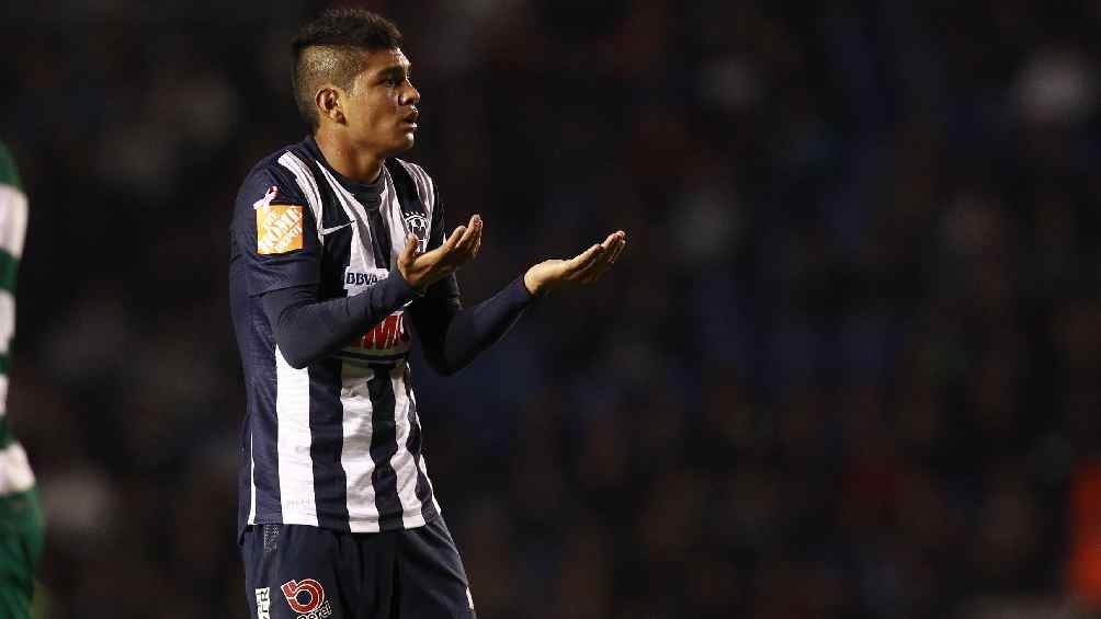 Tecatito seguirá con Sevilla