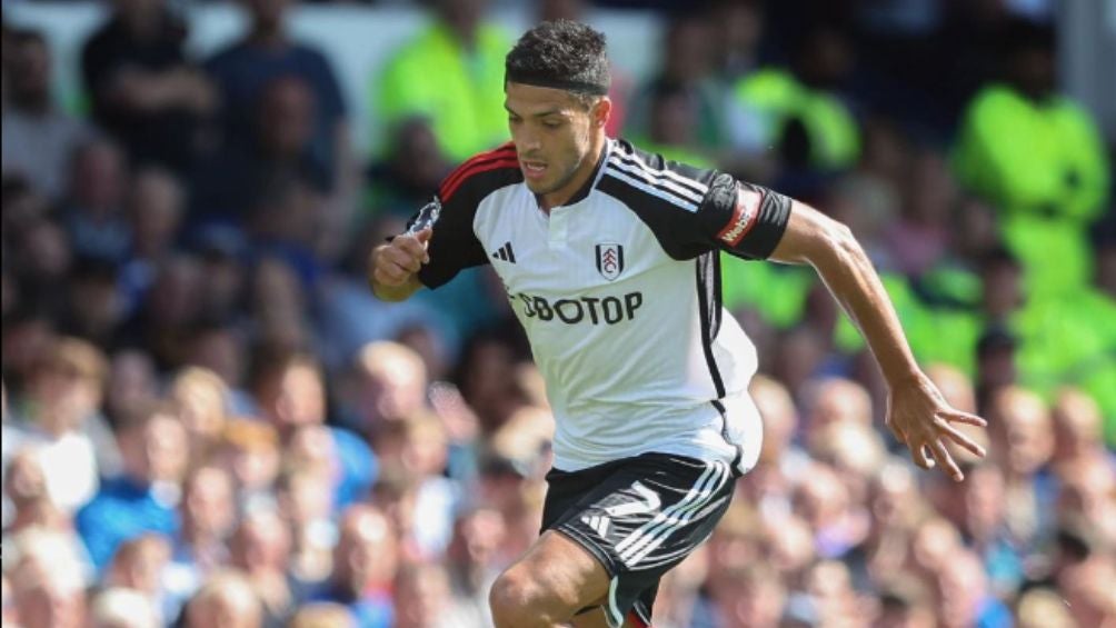 Jiménez en su debut con el Fulham