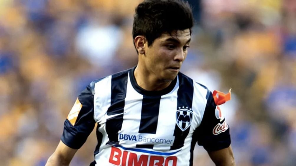 Corona en su etapa con Rayados