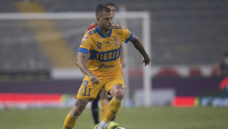 'Diente' López en un partido con Tigres