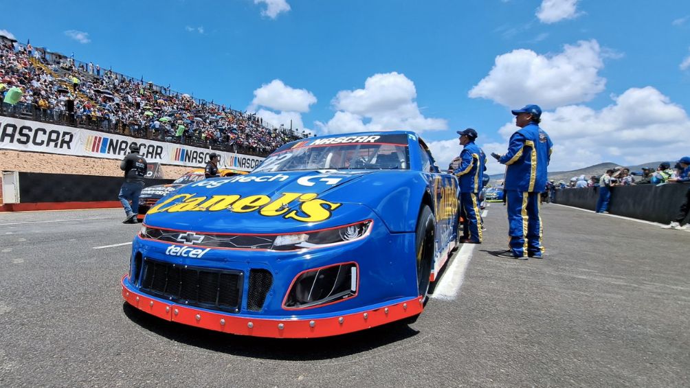 Los autos NASCAR corrieron en el Ovalo de San Luis Potosí