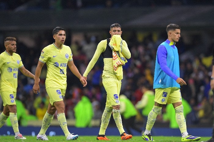 Emilio jugando con el América 