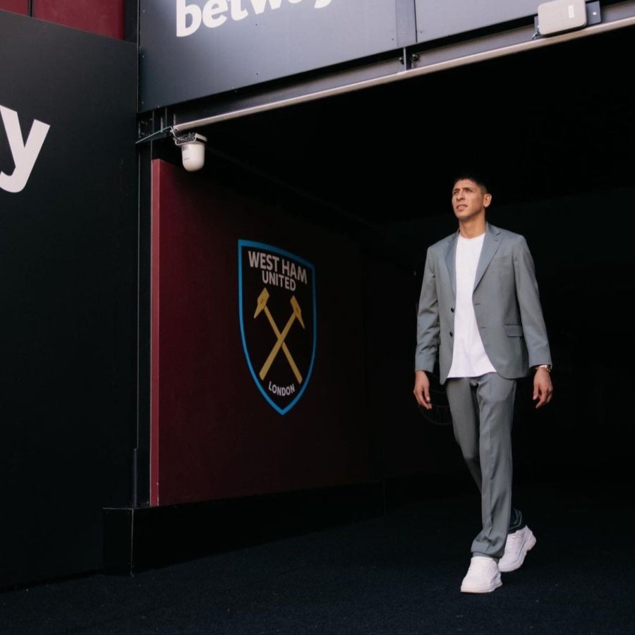 Edson Álvarez llegó al West Ham este verano