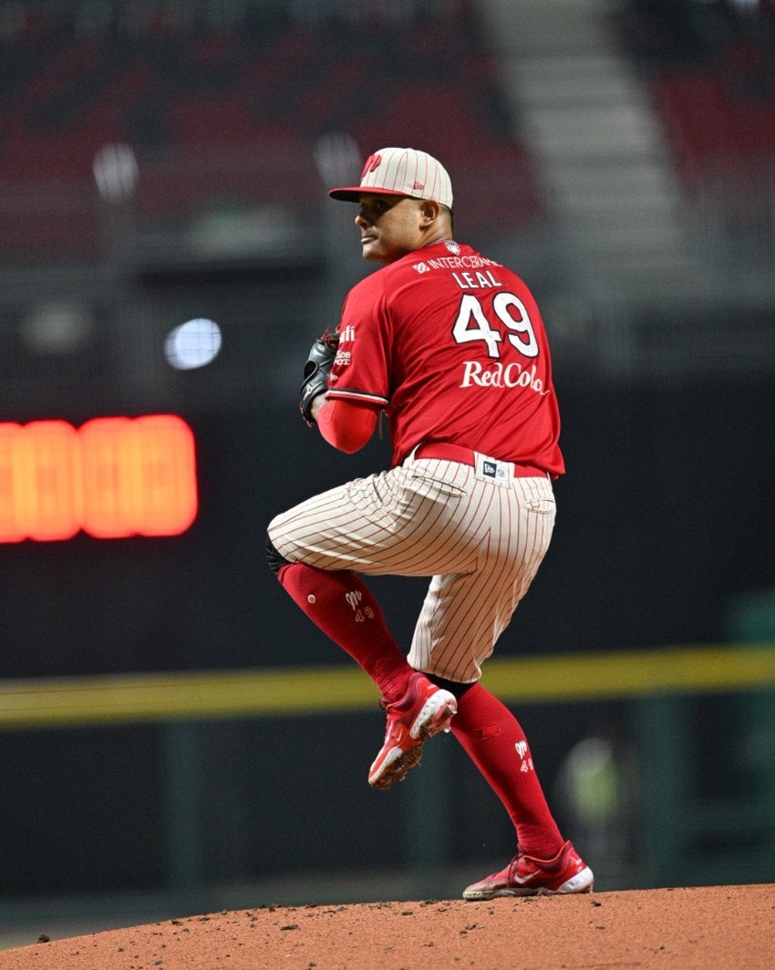 Leal, pitcher ganador en el Diablos vs Pericos