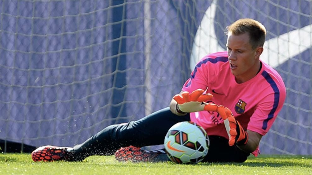 Ter Stegen durante un entrenamiento