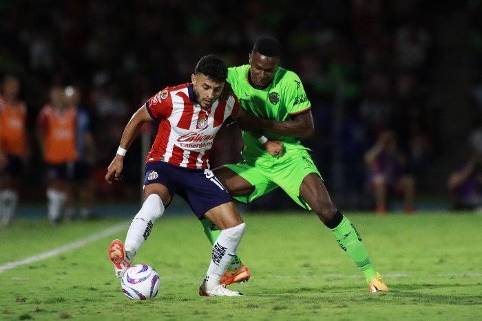 Chivas enfrentando al FC Juárez