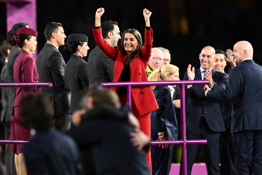 Reina Letizia celebrando el título de España en el Mundial Femenil