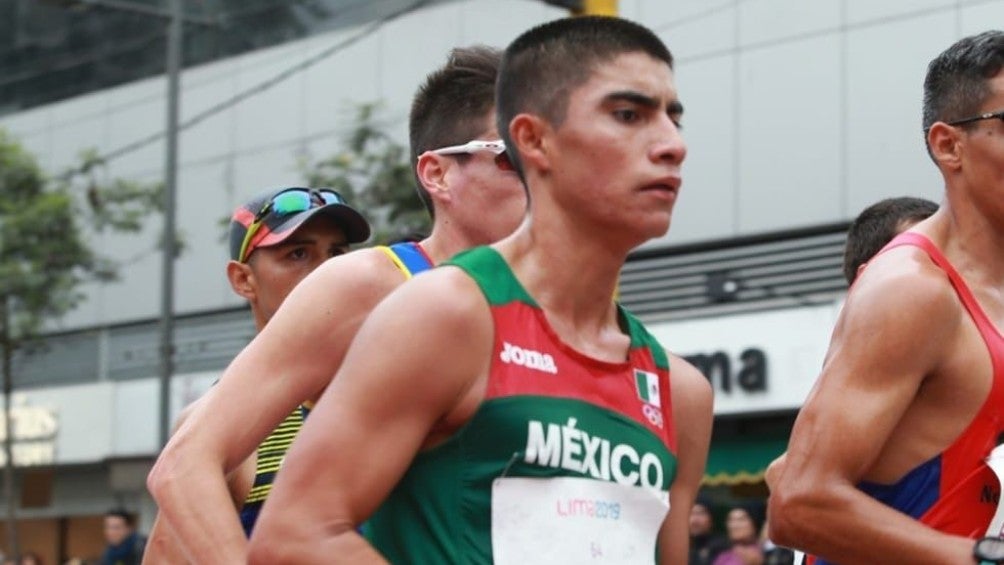 Andrés Olivas, marchista mexicano, consigue su boleto a los Juegos Olímpicos de París 2024