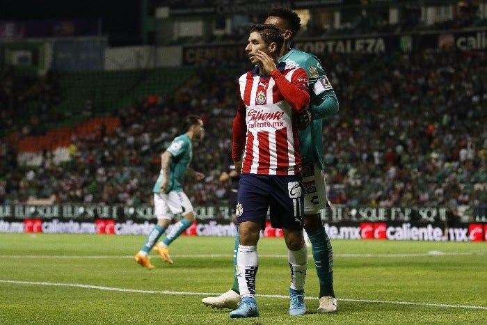 Isaac Brizuela durante un partido