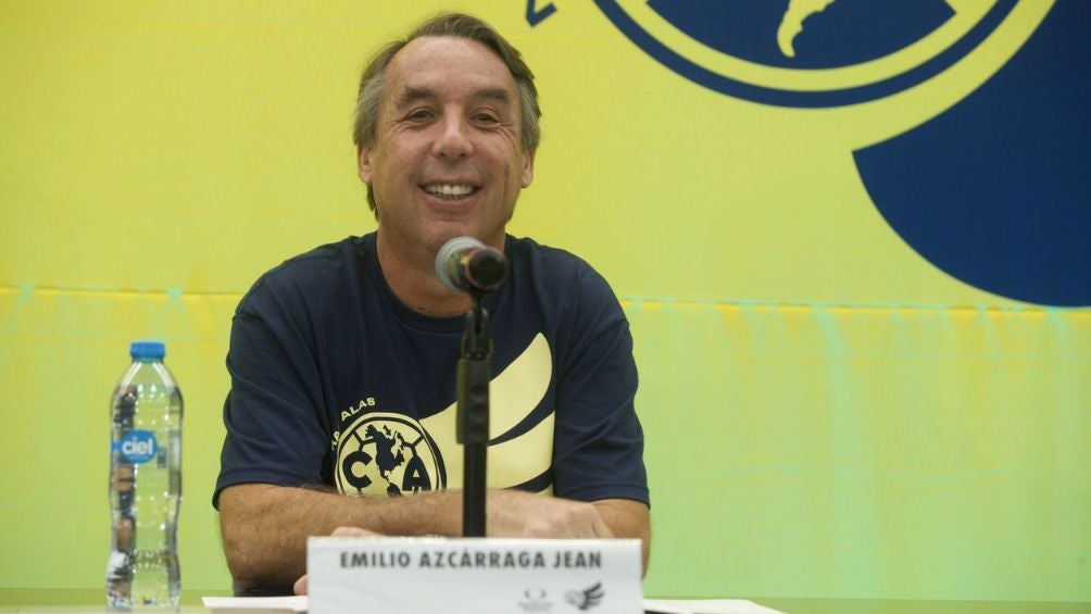 Emilio Azcárraga durante la conferencia de prensa