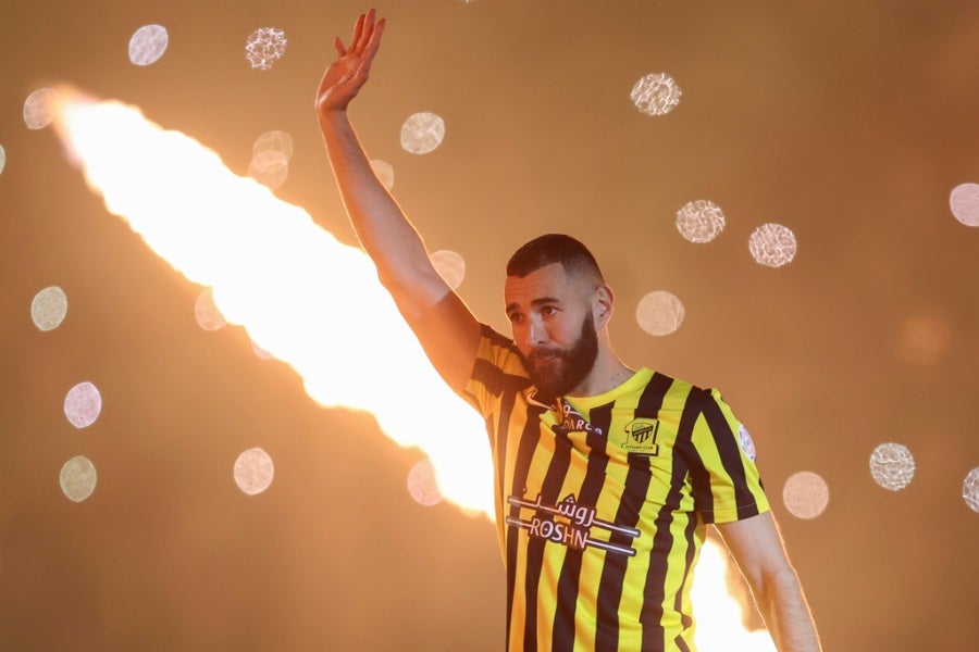 Karim Benzema en su llegada al Al Ittihad