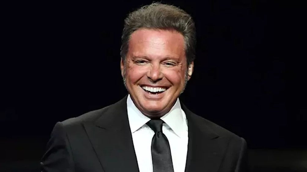 Luis Miguel la está rompiendo con su gira