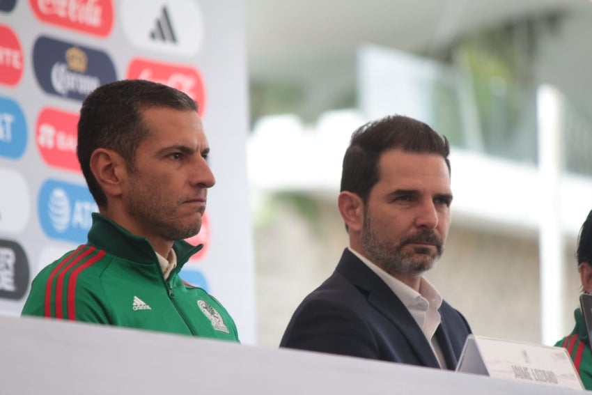 Lozano y Davino en conferencia de la FMF