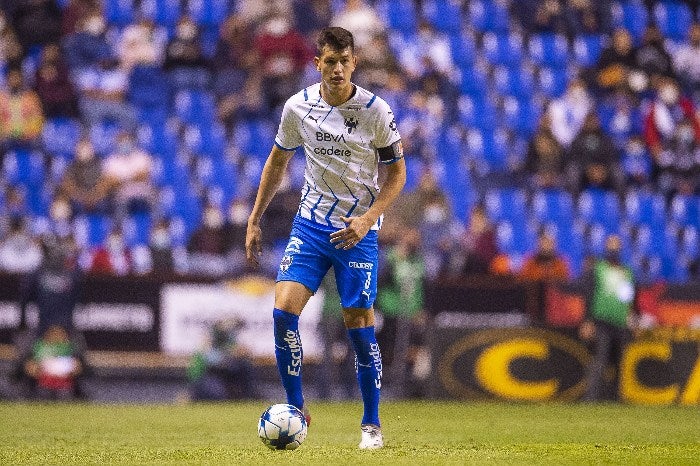 César jugando con los Rayados 