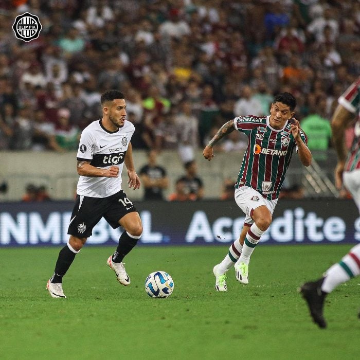 Olimpia enfrentando al Fluminense 