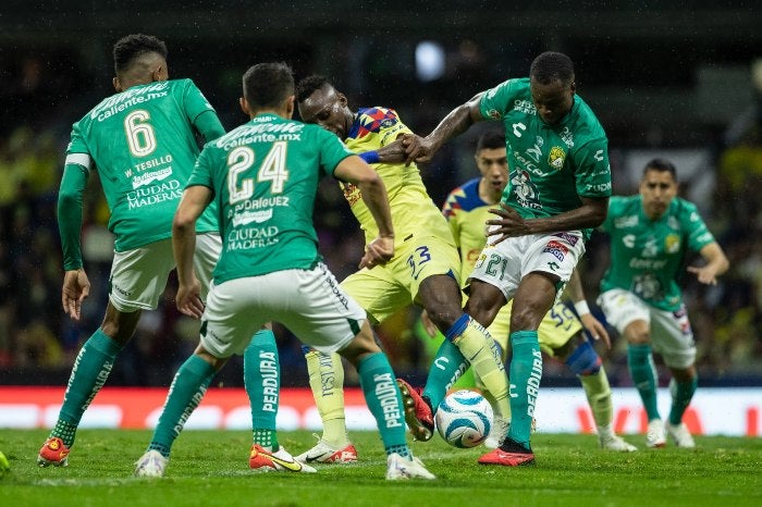 América enfrentando a León