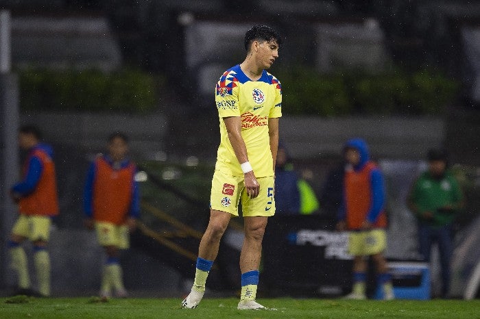 Kevin Álvarez jugando con las Águilas 