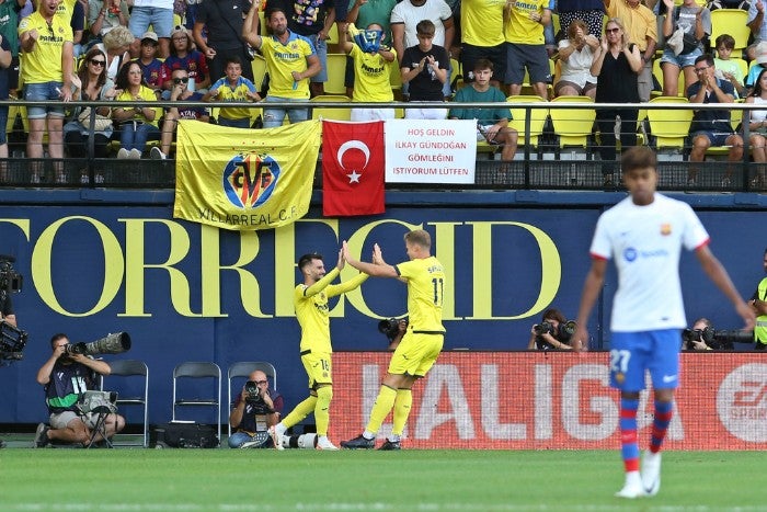 Jugadores del Villarreal celebran un gol