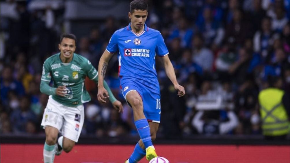 Guerrero en un partido con Cruz Azul