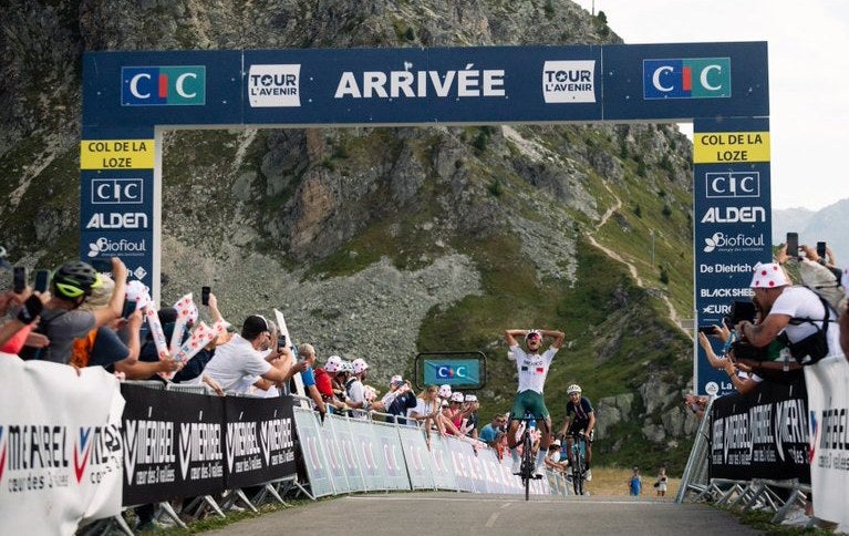 Isaac del Toro quedó el primera posición en la sexta etapa el Tour