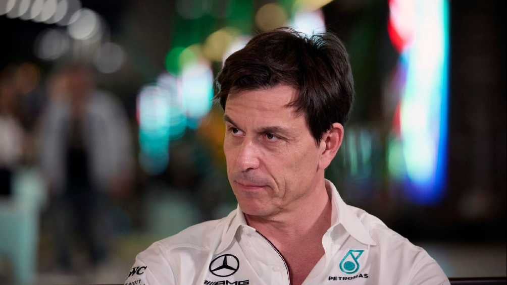 Toto Wolff defiende a Checo Pérez tras su mala clasificación: 'No es idiota'