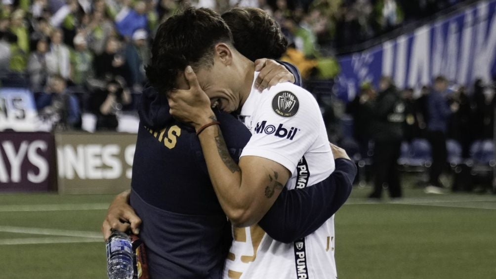 Dinenno se lamenta tras perder la final ante el Seattle Sounders