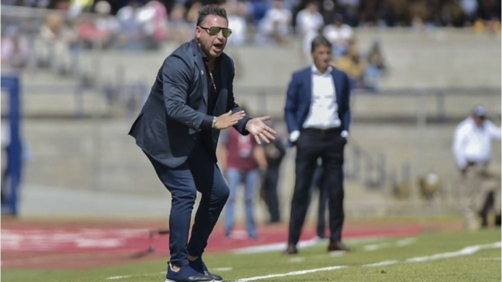 Mohamed en un partido en el Olímpico Universitario