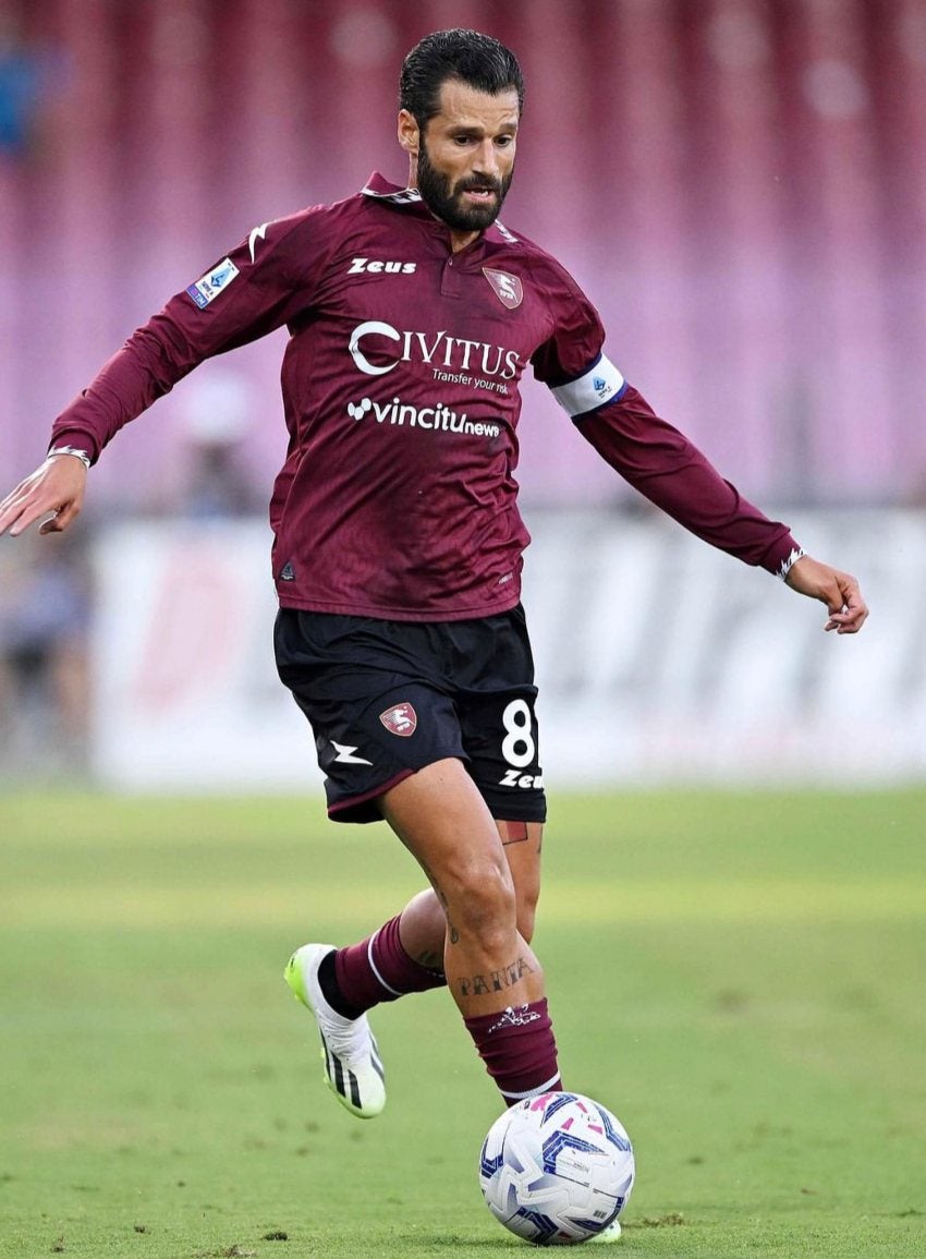 Candreva con el balón 