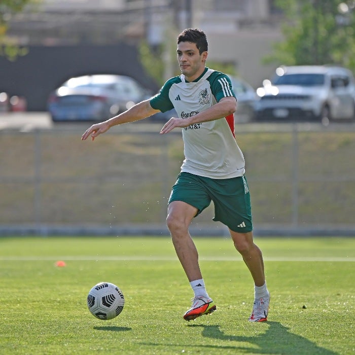 Jiménez entrenando con la Selección Mexicana