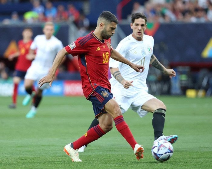 Alba jugando con España