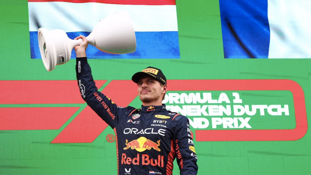 Verstappen celebrando en Zandvoort