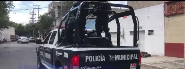 La policía de Naucalpan fue sorprendida robando 