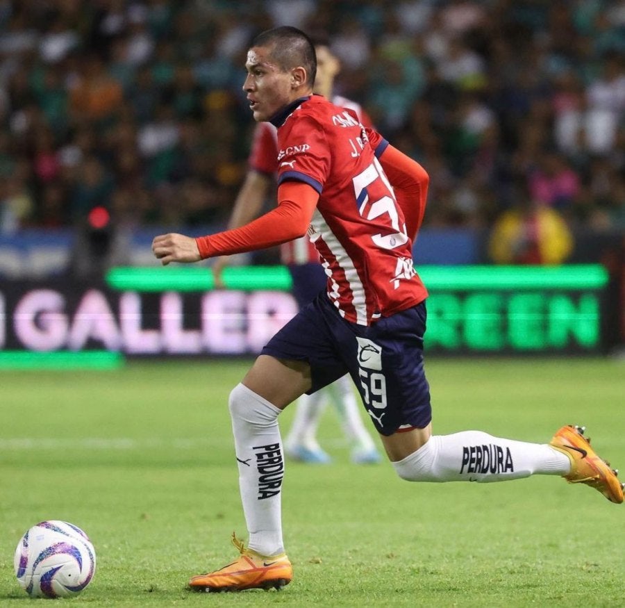 Jesús Brigido con las Chivas