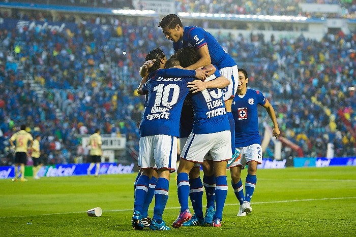 Cruz Azul venciendo al América 