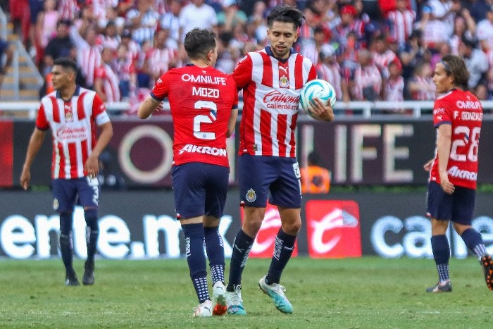 Marín celebrando su gol 