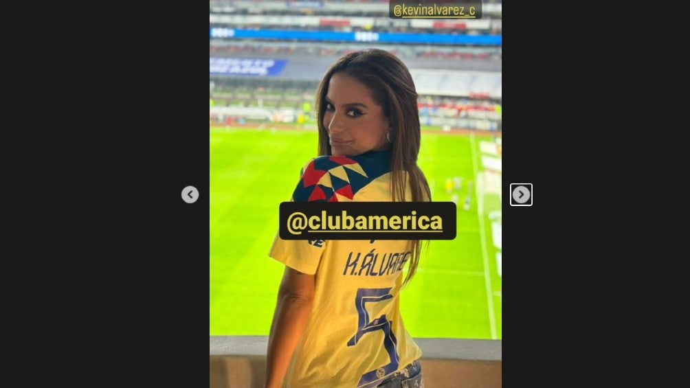 Anitta presume playera de Kevin Álvarez y asiste al Estadio Azteca para apoyar al América