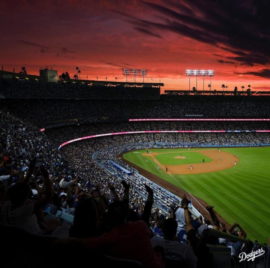 Fans de los Dodgers protestan en contra de Julio Urías: “Las