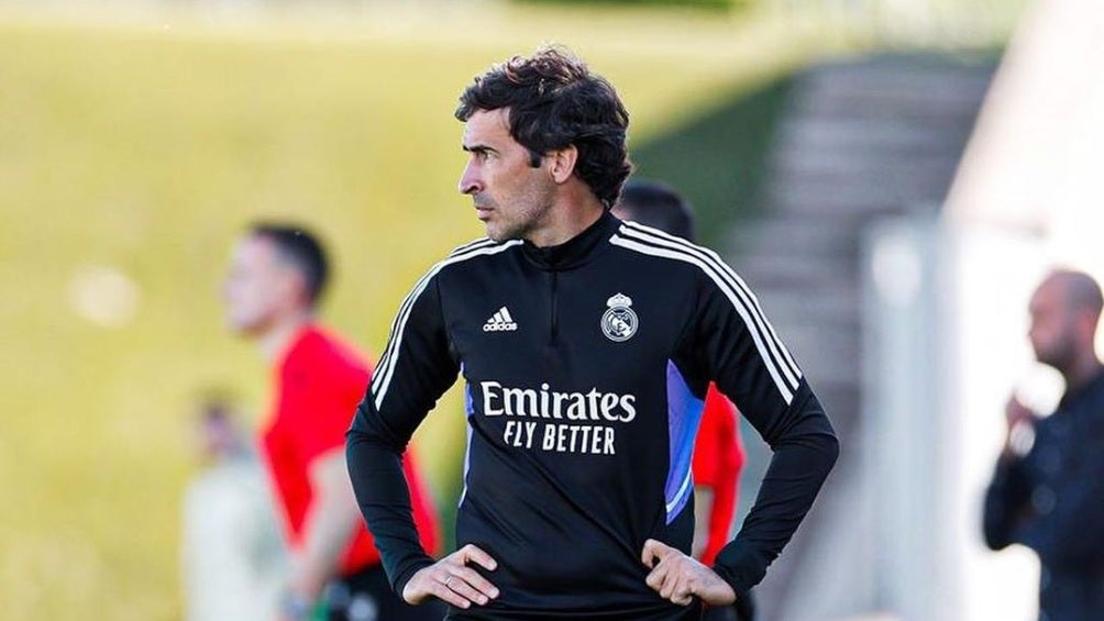 Raúl dirigiendo al Real Madrid Castilla 