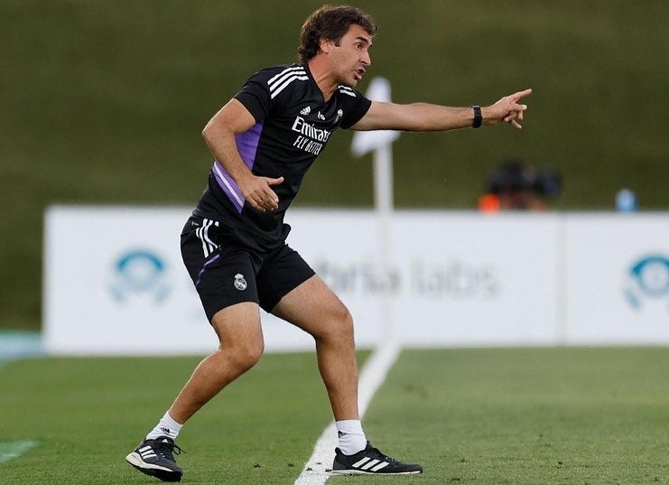 Raúl dirigiendo al Real Madrid Castilla 