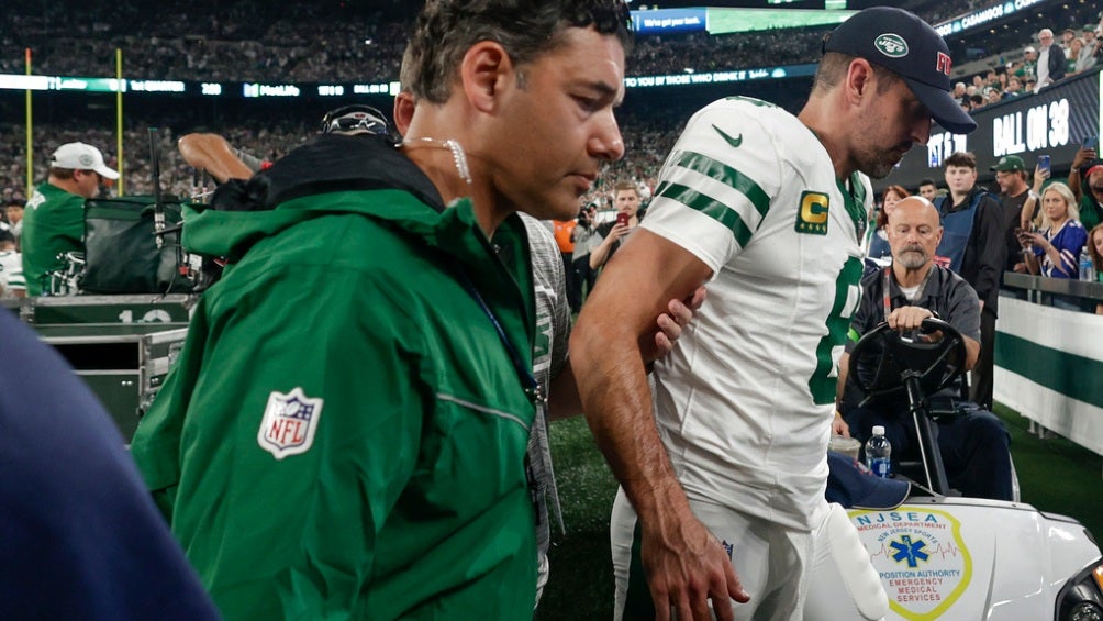 Rodgers tras lesionarse en el Jets vs Bills