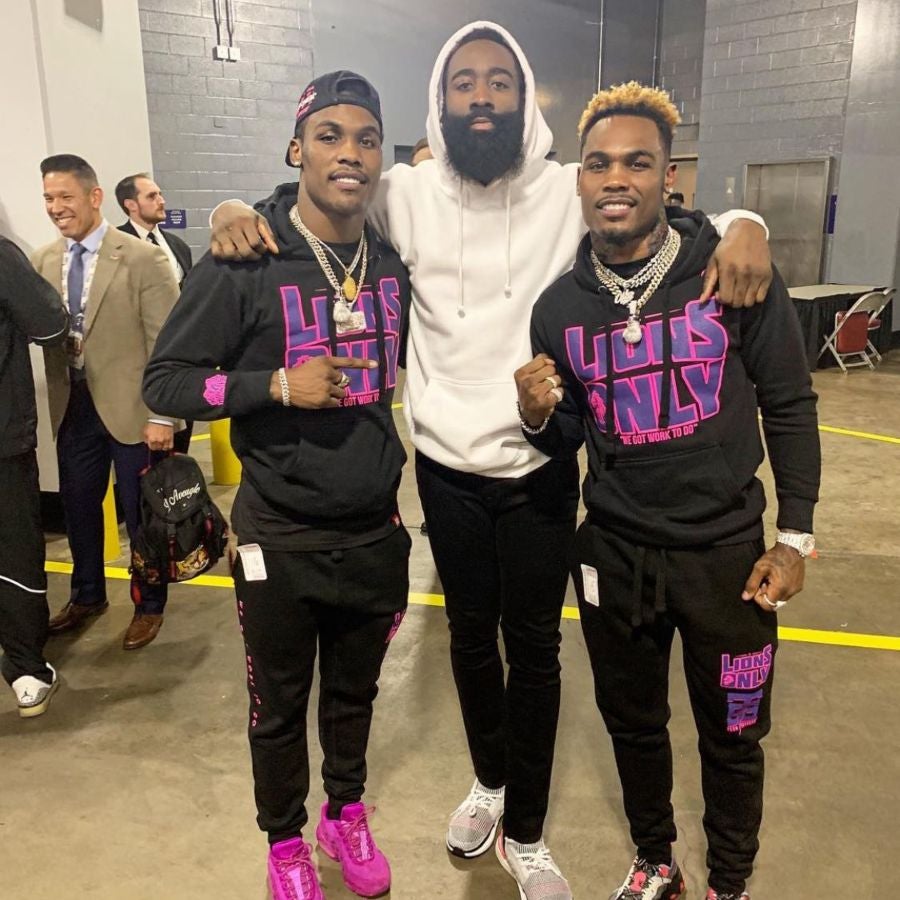 Los Hermanos Charlo y James Harden