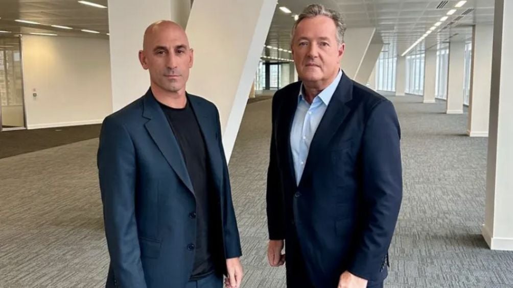 Rubiales junto a Piers Morgan