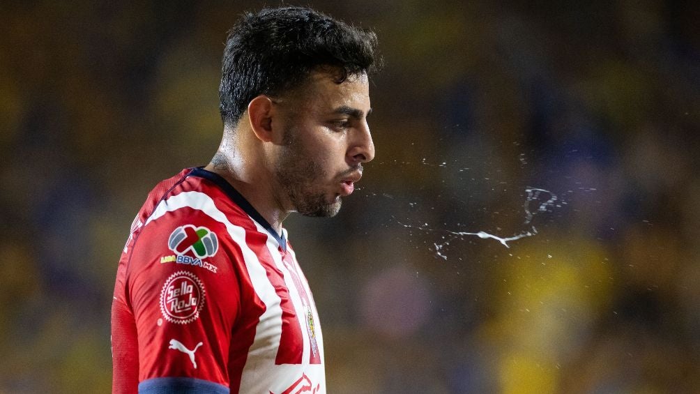 Alexis Vega ha vivido un momento complicado con Chivas