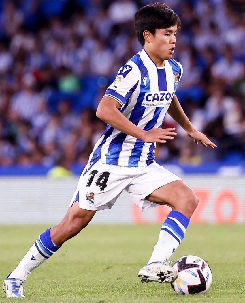 Takefusa Kubo en un partido de la Real Sociedad