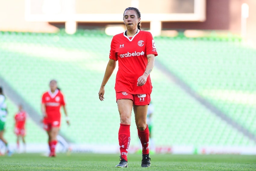 Destinney Duron en un partido de Toluca Femenil